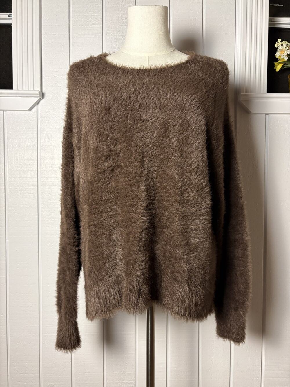 LOFT FUZZY SWEATER WOMENS S BROWN SOFT PLUSH LONG SLEEVE CREWNECK COZY